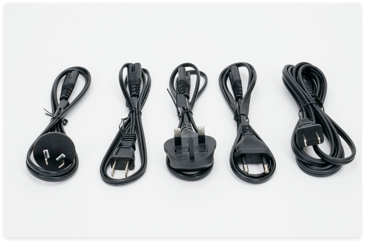 5種類の電源コードの写真